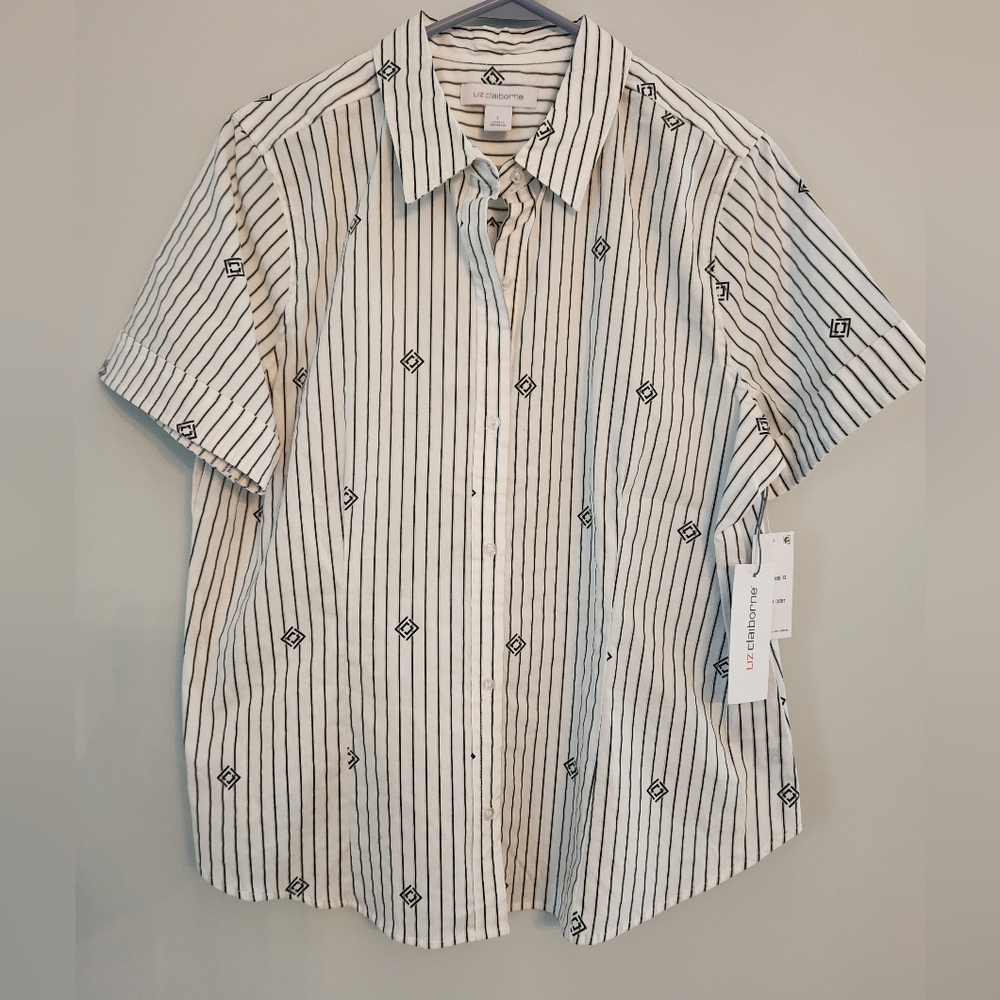 (4 For $20) NWT Liz Claiborne White and Black Pinstripe Dress Top.  Size L.